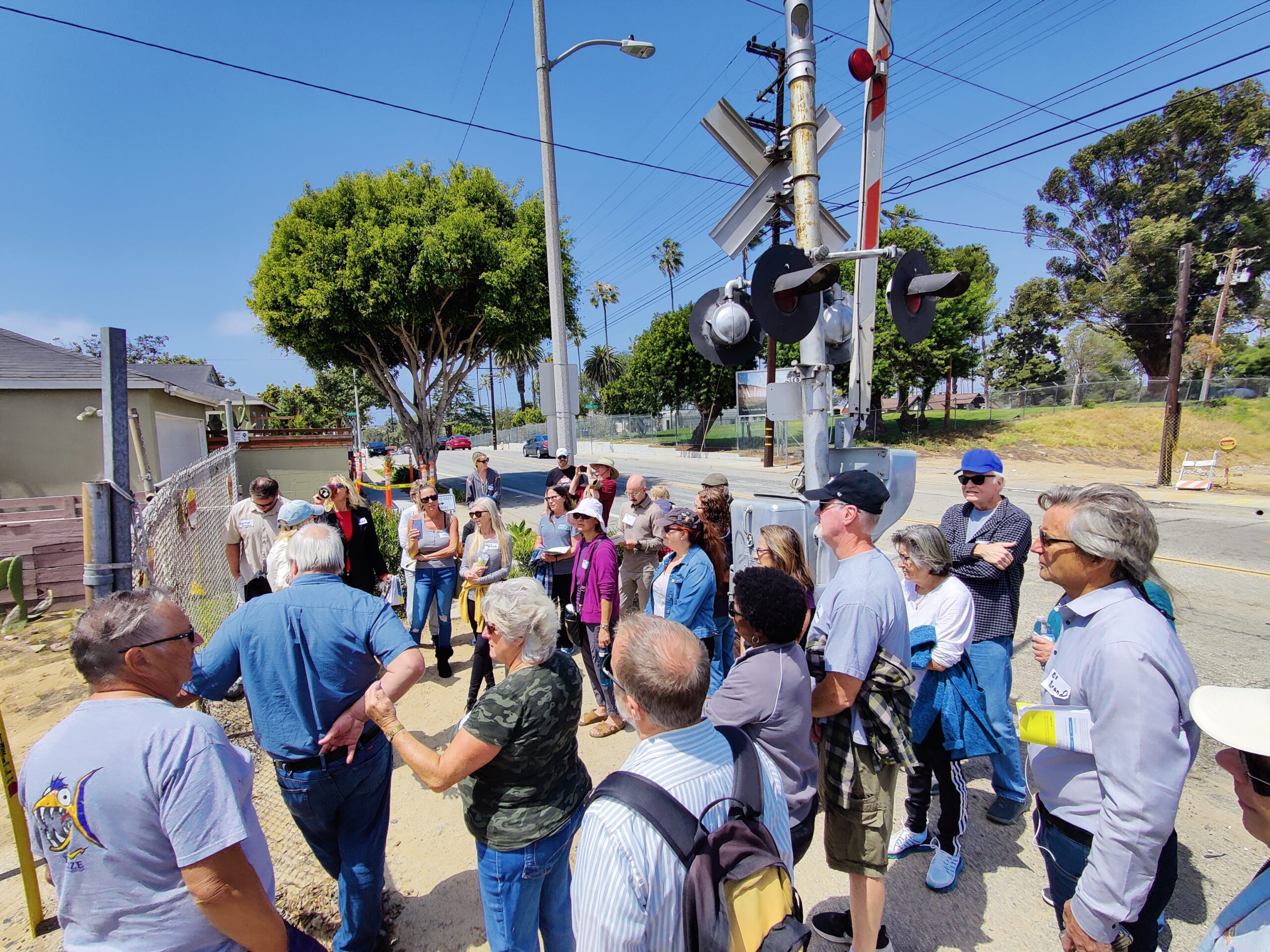 STOP the METRO c-line down the right of way, peoples backyards. METRO needs to build it right, down Hawthorne Blvd.